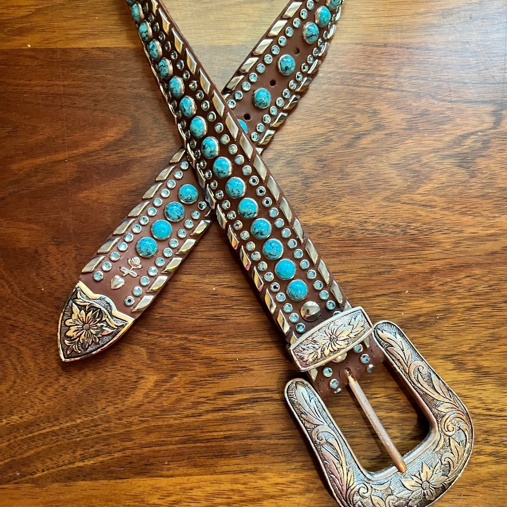 Kippy’s Jeweled Belt
